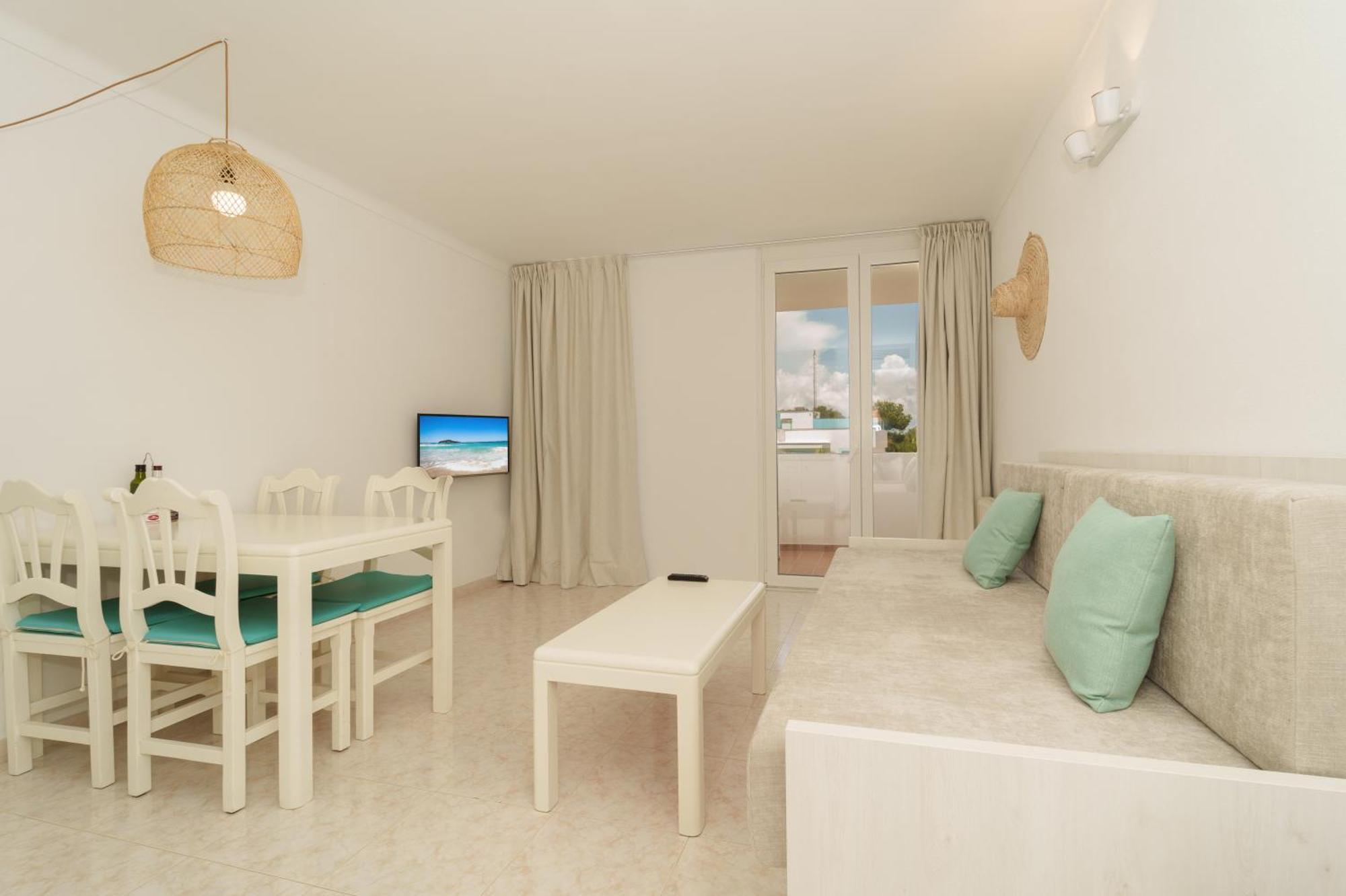 קולוניה סנט ג'ורדי Apartaments Andreas מראה חיצוני תמונה