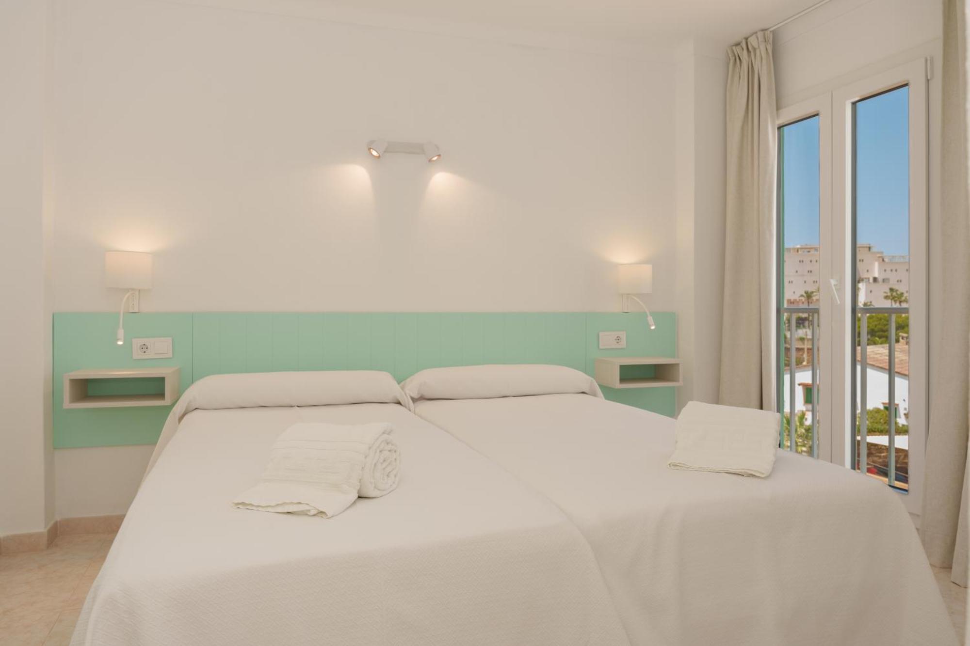 קולוניה סנט ג'ורדי Apartaments Andreas מראה חיצוני תמונה